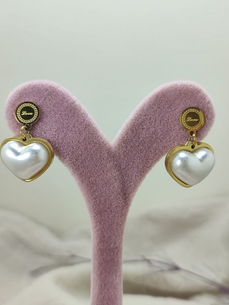 İnci Kalp Simgeli Çelik Küpe İnci Kalp Simgeli Çelik Küpe