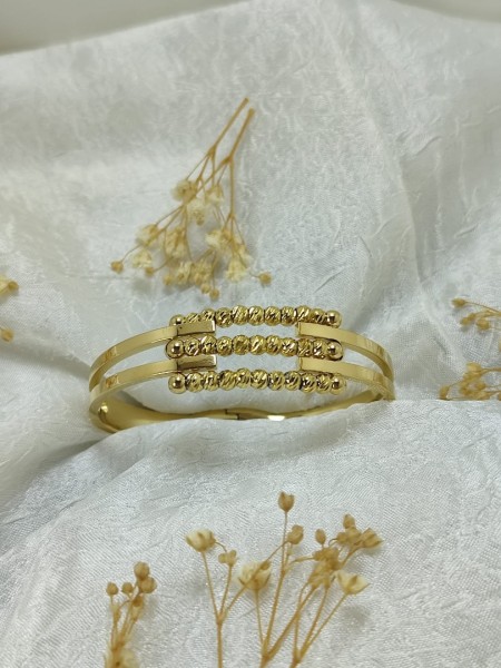 Dorika Detaylı Kaburga Kelepçe  Dorika Detaylı Kaburga Kelepçe